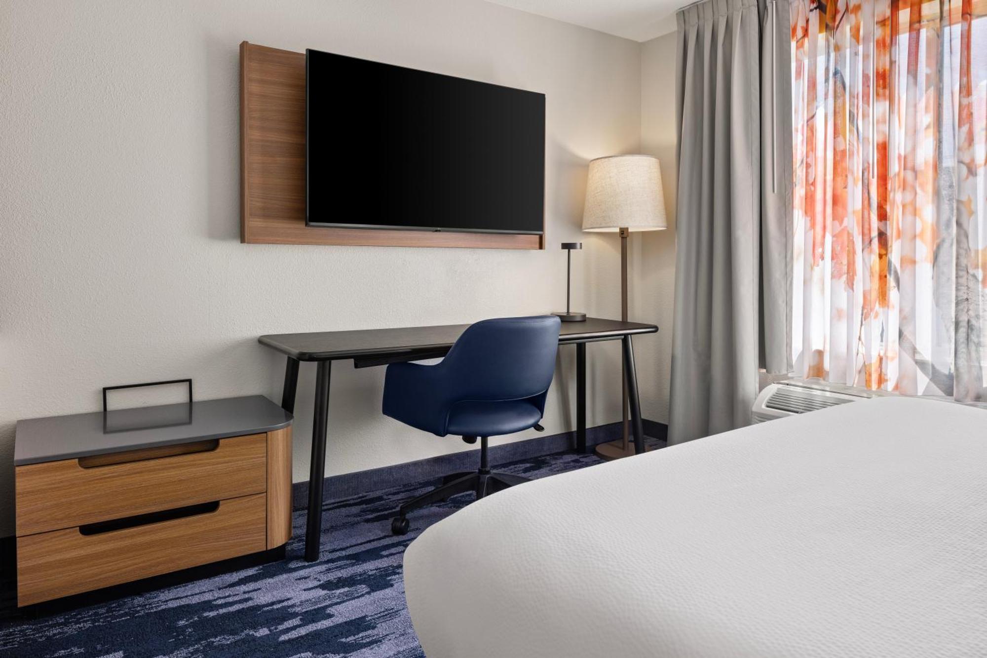 Fairfield Inn & Suites By Marriott Columbus East Рейнълдсбърг Екстериор снимка